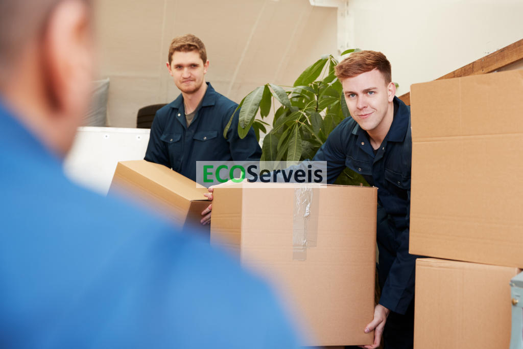 Profesionales del vaciado de pisos en Castalla: EcoServeis a tu servicio